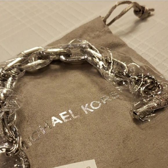 SOLD   Michael Kors Toggle bracelet - Picture 3 of 3